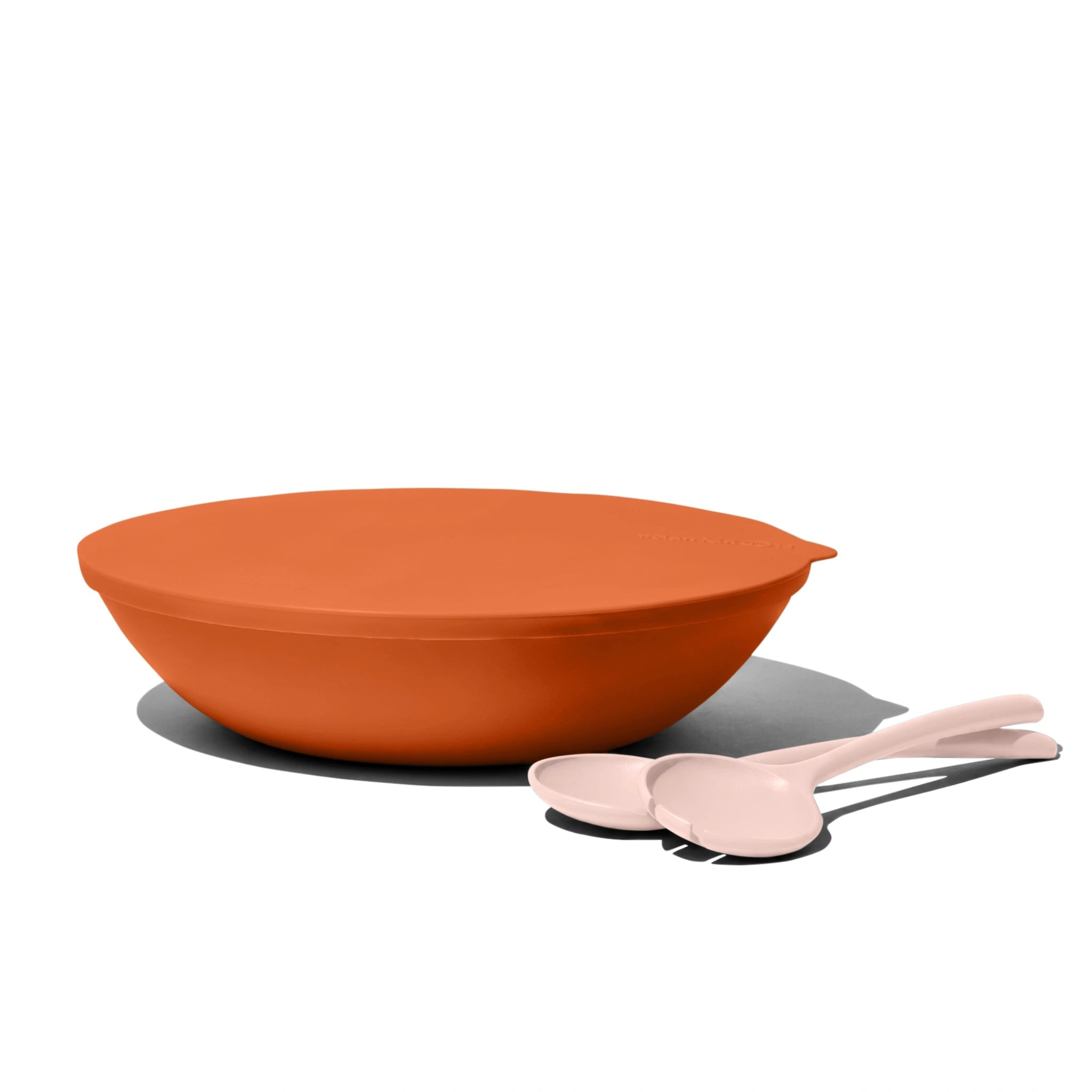 The Essentials: Large Bowl & Servers - Iconic -  - Put a lid on it